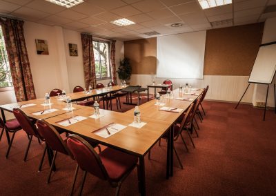 Meeting room Alizée 40m² Le Clos de l'Aube Rouge Hotel Seminars Montpellier